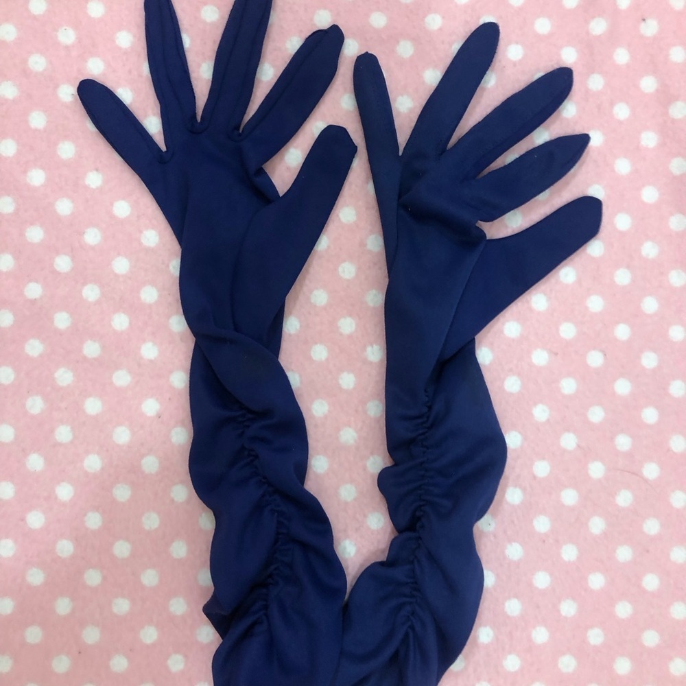 Vintage Ruched Gloves